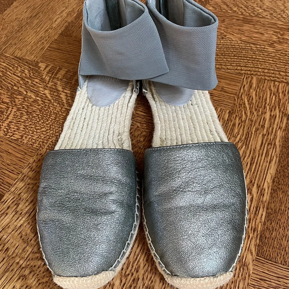 Eileen Fisher Coy cuff espadrille flats sandal metallic silver sustainable 8